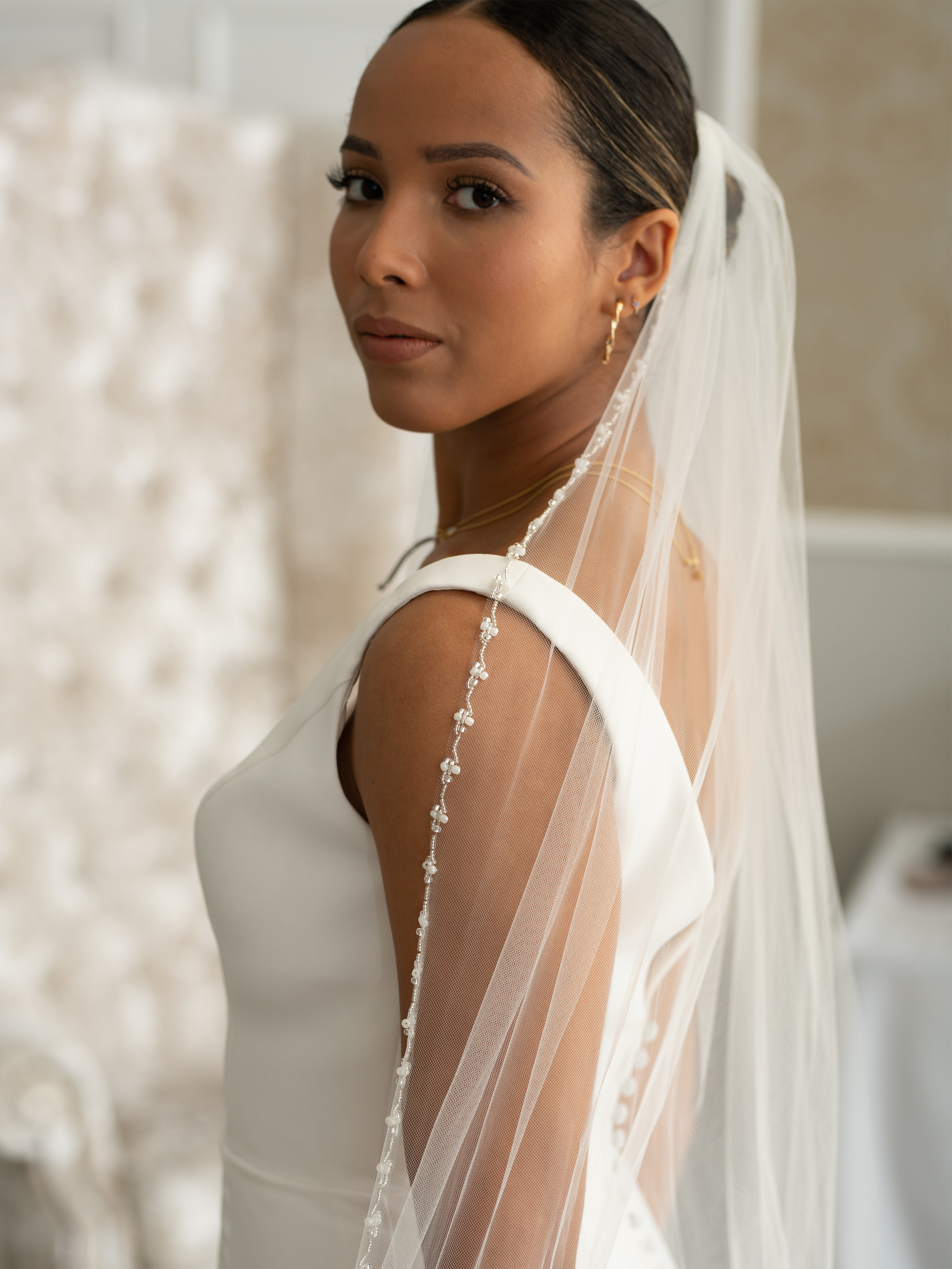 Pearl veils, Bridal veil with pearls