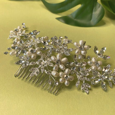 Pearl & Diamante Flower Comb
